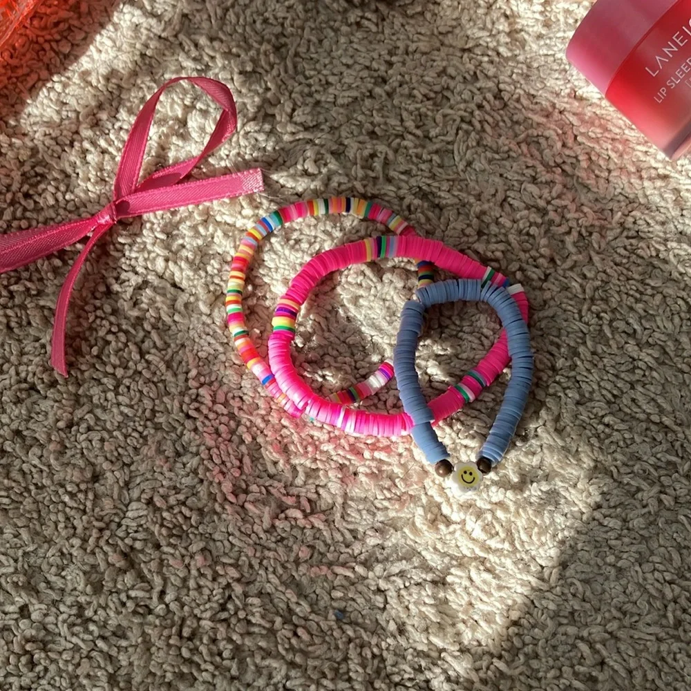 Bracelets - Picture 2 of 2